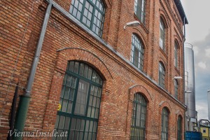 Dieses Gebäude, dass das Sudhaus beherbergt, stammt noch aus der Gründerzeit der Brauerei.