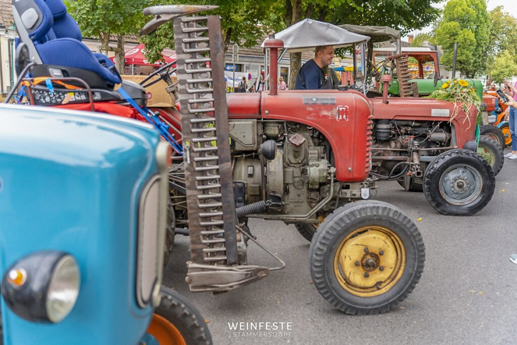 Stammersdorfer-Weintage-Traktorparade-Quelle: volxfest.at