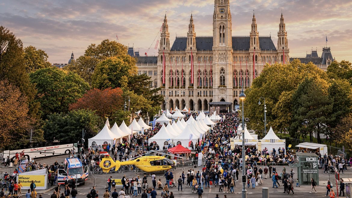 Wiener Sicherheitsfest am Rathausplatz